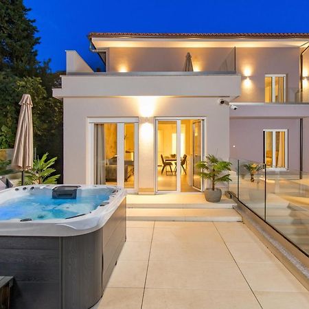 Villa Mar Selce Eksteriør billede